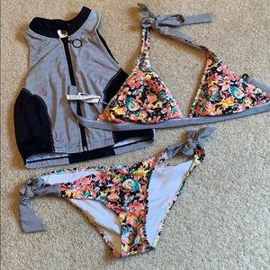 **SOLD**Roxy Bikini Bundle w Rashguard ~ Sz Medium